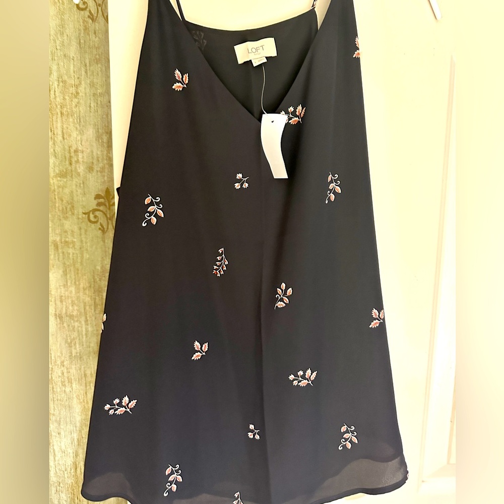 NWT Loft “soft black” cami with small leaf detail